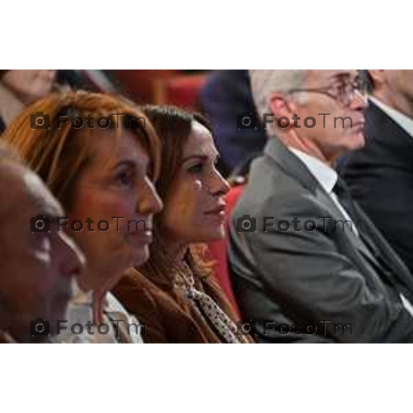 Tiziano Manzoni/LaPresse 19-12- 2023 Bergamo, Italia Cronaca Bergamo Cerimonia di chiusura della Capitale,BG BS teatro Donizetti Cristina Parodi Ghisalberti Nadia