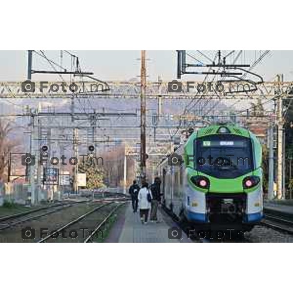 Foto Manzoni Tiziano/LaPresse 20-12-2023 Bergamo Italia- Cronaca Bergamo Ponte San Pietro raddoppio ferroviario stazione fs