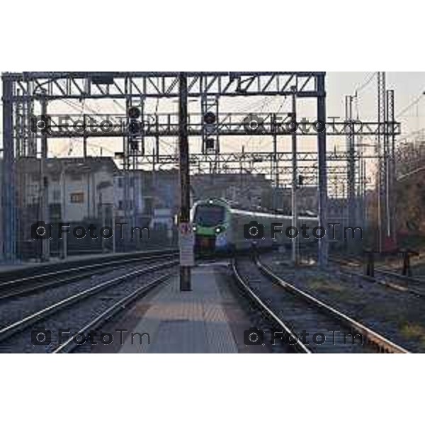 Foto Manzoni Tiziano/LaPresse 20-12-2023 Bergamo Italia- Cronaca Bergamo Ponte San Pietro raddoppio ferroviario stazione fs