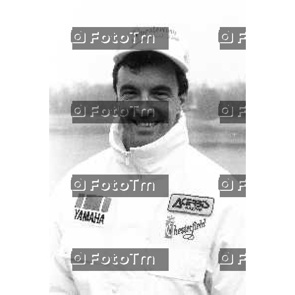 Foto Nino Cassotti for- Manzoni Tiziano Bergamo Italia- Cronaca Milano 20-12-1989 partenza Parigi Dakar Vismara Fogar