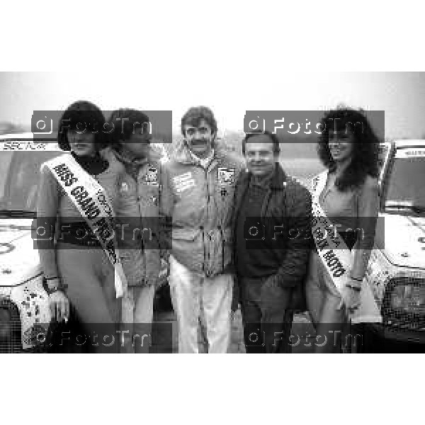 Foto Nino Cassotti for- Manzoni Tiziano Bergamo Italia- Cronaca Milano 20-12-1989 partenza Parigi Dakar Vismara Fogar