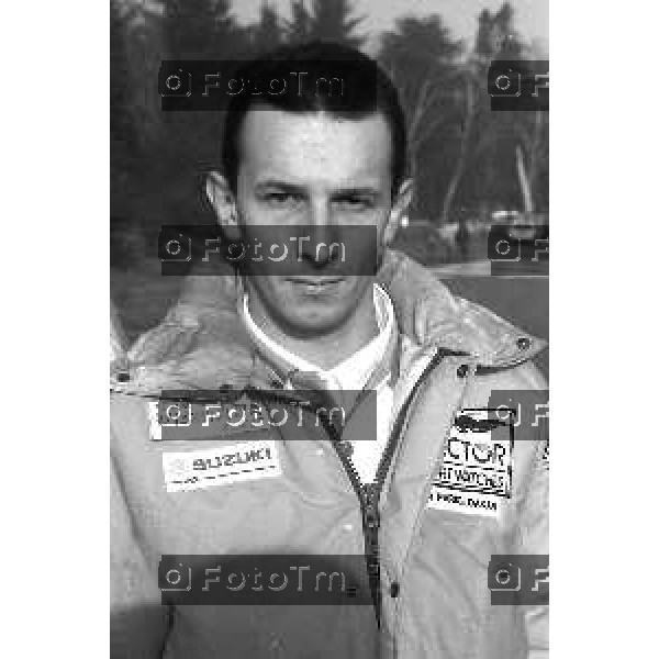 Foto Nino Cassotti for- Manzoni Tiziano Bergamo Italia- Cronaca Milano 20-12-1989 partenza Parigi Dakar Vismara Fogar