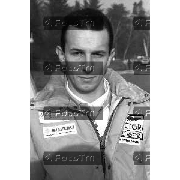 Foto Nino Cassotti for- Manzoni Tiziano Bergamo Italia- Cronaca Milano 20-12-1989 partenza Parigi Dakar Vismara Fogar