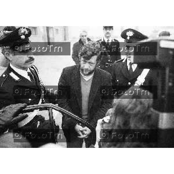 Foto Nino Cassotti for- Manzoni Tiziano Bergamo Italia- Cronaca 13 febbraio 1984: due cadaveri vengono trovati nel sottoscala di una villa di Leffe. Sono i corpi della moglie e della figlia di Giovanni Bergamaschi, il bancario che verrà poi ricordato come “il mostro di Leffe”