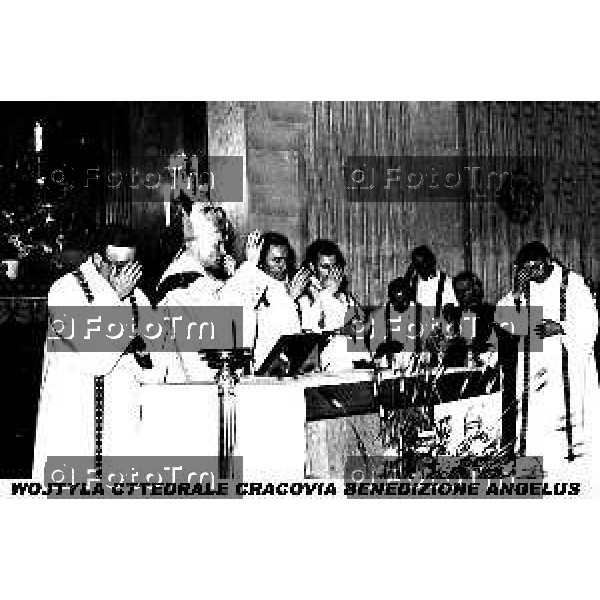 Foto Nino Cassotti for- Manzoni Tiziano Bergamo Italia- Cronaca Ottobre 1978 elezione a Papa Cardinal Karol Wojtyla visita a Bergamo