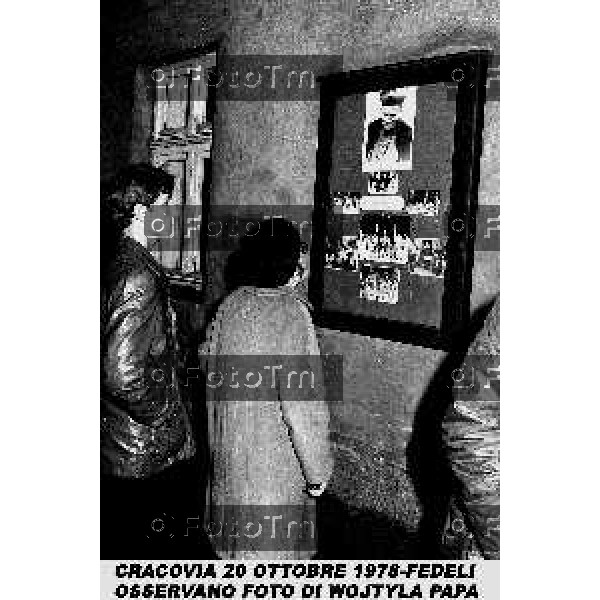 Foto Nino Cassotti for- Manzoni Tiziano Bergamo Italia- Cronaca Ottobre 1978 elezione a Papa Cardinal Karol Wojtyla visita a Bergamo