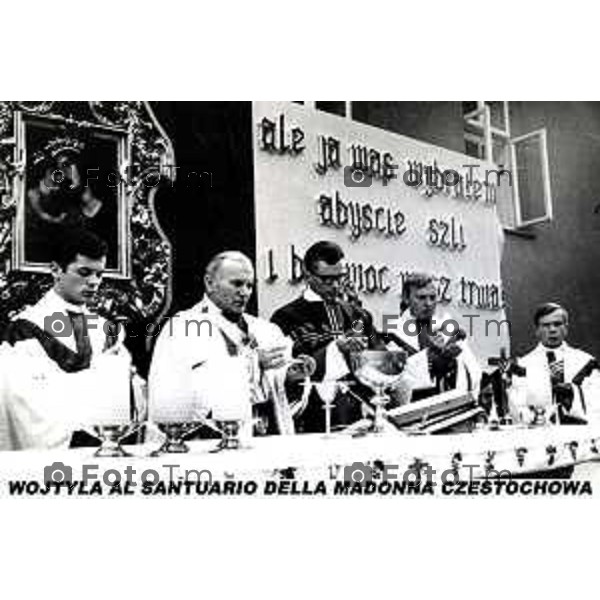 Foto Nino Cassotti for- Manzoni Tiziano Bergamo Italia- Cronaca Ottobre 1978 elezione a Papa Cardinal Karol Wojtyla visita a Bergamo