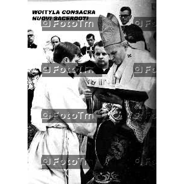 Foto Nino Cassotti for- Manzoni Tiziano Bergamo Italia- Cronaca Ottobre 1978 elezione a Papa Cardinal Karol Wojtyla visita a Bergamo