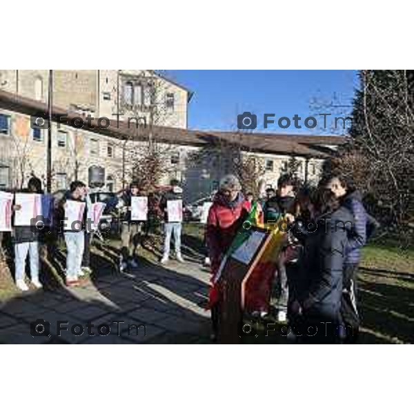 Foto Manzoni Tiziano/LaPresse 22-12-2023 Bergamo Italia- Cronaca Bergamo Parco Sant\'Agostino intitolazione di 21 alberi alle Donne Costituenti