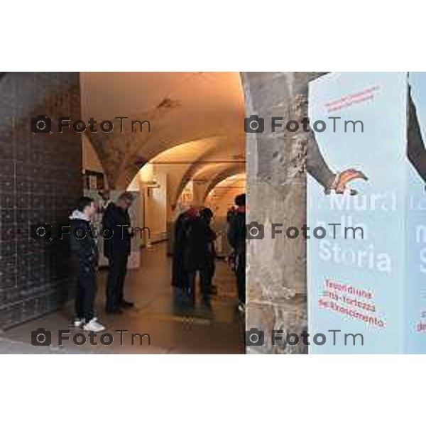 Foto Manzoni Tiziano/LaPresse 31-12-2023 Bergamo Italia- Cronaca Bergamo Alta turisti folla gente musei museo del 500 palazzo podesta città Alta