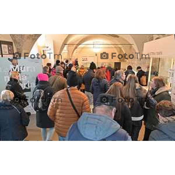 Foto Manzoni Tiziano/LaPresse 31-12-2023 Bergamo Italia- Cronaca Bergamo Alta turisti folla gente musei museo del 500 palazzo podesta città Alta