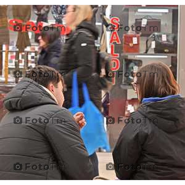 Tiziano Manzoni/LaPresse 5-01- 2024 Bergamo, Italia Cronaca Saldi invernali del gennaio 2024 nei centri commerciali della bergamasca nella foto Continente Mapello