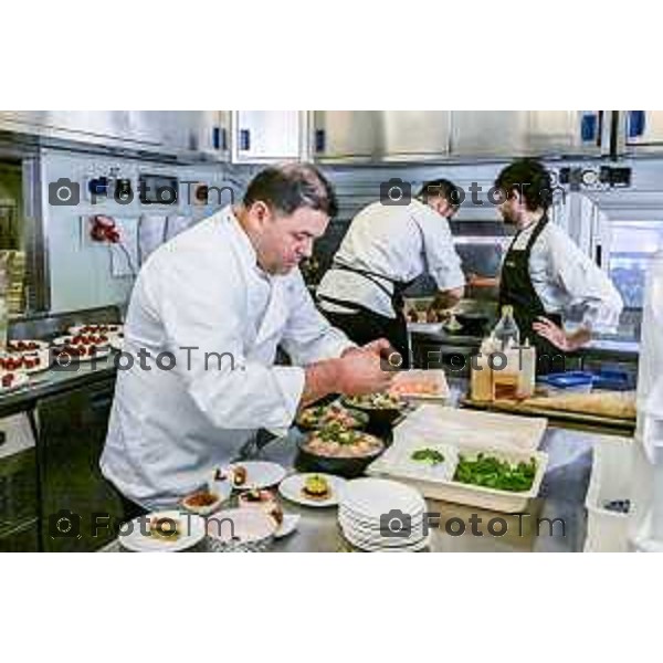 Foto Manzoni Tiziano/LaPresse 15-1-2024 Bergamo Italia- Cronaca GOURMANTICO Associazione Culturale ed Enogastronomica "Insieme", Roof Garden Restaurant.21 ristoranti gourmet lombardi coinvolti