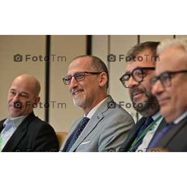 Foto Manzoni Tiziano/ 23-1-2024 Bergamo Italia- Cronaca Giovanni Palazzi con il suo staff nuova dirigenza Ospedale di Treviglio ( Pietro Tronconi, Antonio Manfredi e Avvocato Francesco Ozzo ) 