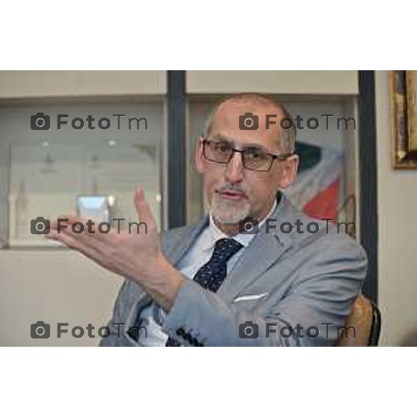 Foto Manzoni Tiziano/ 23-1-2024 Bergamo Italia- Cronaca Giovanni Palazzi con il suo staff nuova dirigenza Ospedale di Treviglio ( Pietro Tronconi, Antonio Manfredi e Avvocato Francesco Ozzo ) 