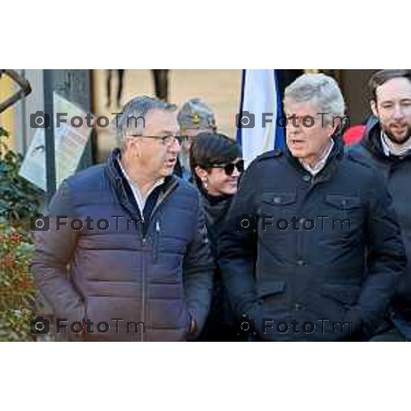 Foto Manzoni Tiziano/LaPresse 27-1-2024 Bergamo Italia- Cronaca Giorno della memoria primo incontro fa i due candidati sindaci Elena Carnevali e Andrea Pezzotta