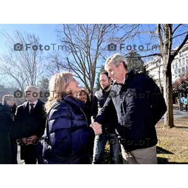 Foto Manzoni Tiziano/LaPresse 27-1-2024 Bergamo Italia- Cronaca Giorno della memoria primo incontro fa i due candidati sindaci Elena Carnevali e Andrea Pezzotta