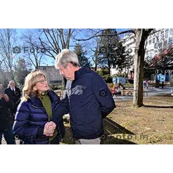 Foto Manzoni Tiziano/LaPresse 27-1-2024 Bergamo Italia- Cronaca Giorno della memoria primo incontro fa i due candidati sindaci Elena Carnevali e Andrea Pezzotta