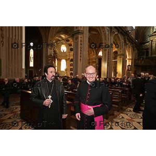 Foto Manzoni Tiziano/LaPresse 3-2-2024 Bergamo Italia- Cronaca Vittorio Sgarbi inaugura , "La porta del cielo", il nuovo museo Basilica Treviglio. parroco monsignor Norberto Donghi