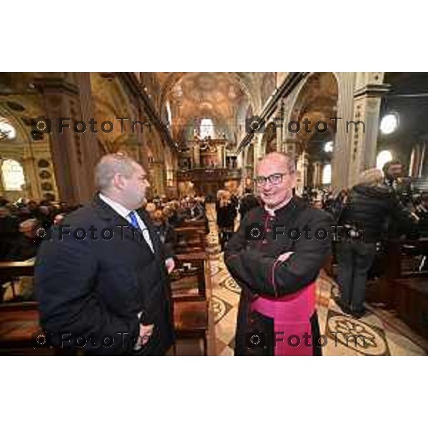 Foto Manzoni Tiziano/LaPresse 3-2-2024 Bergamo Italia- Cronaca Vittorio Sgarbi inaugura , "La porta del cielo", il nuovo museo Basilica Treviglio. parroco monsignor Norberto Donghi