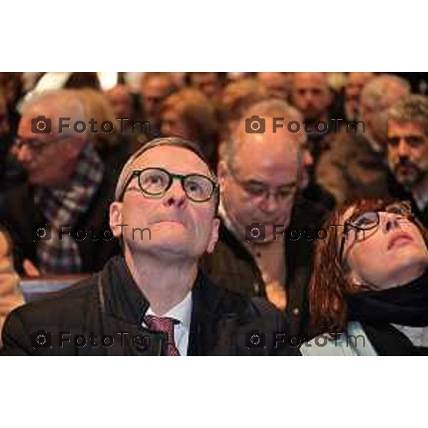 Foto Manzoni Tiziano/LaPresse 3-2-2024 Bergamo Italia- Cronaca Vittorio Sgarbi inaugura , "La porta del cielo", il nuovo museo Basilica Treviglio. parroco monsignor Norberto Donghi