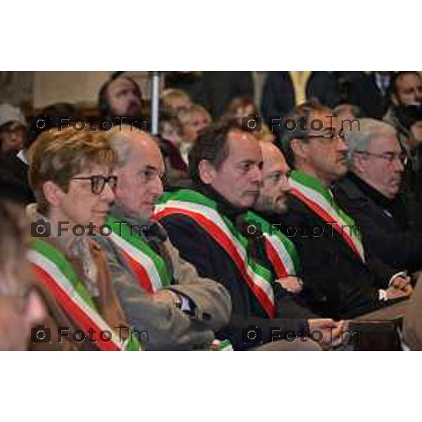 Foto Manzoni Tiziano/LaPresse 3-2-2024 Bergamo Italia- Cronaca Vittorio Sgarbi inaugura , "La porta del cielo", il nuovo museo Basilica Treviglio. parroco monsignor Norberto Donghi