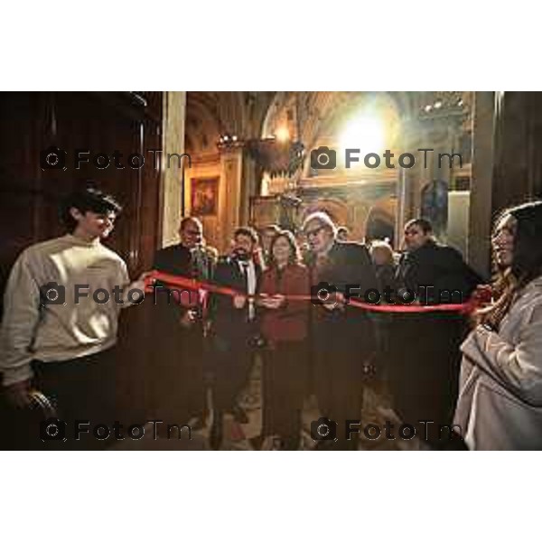 Foto Manzoni Tiziano/LaPresse 3-2-2024 Bergamo Italia- Cronaca Vittorio Sgarbi inaugura , "La porta del cielo", il nuovo museo Basilica Treviglio. parroco monsignor Norberto Donghi