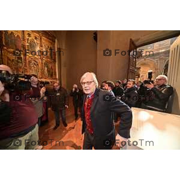 Foto Manzoni Tiziano/LaPresse 3-2-2024 Bergamo Italia- Cronaca Vittorio Sgarbi inaugura , "La porta del cielo", il nuovo museo Basilica Treviglio. parroco monsignor Norberto Donghi