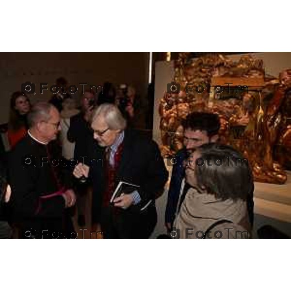 Foto Manzoni Tiziano/LaPresse 3-2-2024 Bergamo Italia- Cronaca Vittorio Sgarbi inaugura , "La porta del cielo", il nuovo museo Basilica Treviglio. parroco monsignor Norberto Donghi