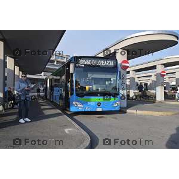 Foto Manzoni Tiziano/LaPresse 9-02-2024 Bergamo Italia- Cronaca Bergamo stazione autolinee pensiline