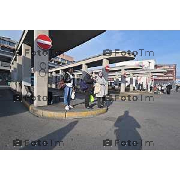 Foto Manzoni Tiziano/LaPresse 9-02-2024 Bergamo Italia- Cronaca Bergamo stazione autolinee pensiline