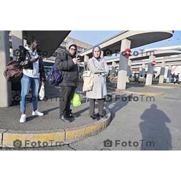 Foto Manzoni Tiziano/LaPresse 9-02-2024 Bergamo Italia- Cronaca Bergamo stazione autolinee pensiline