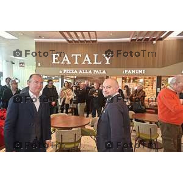 Foto Manzoni Tiziano/LaPresse 15-02-2024 Bergamo Italia- Cronaca Bergamo Aeroporto Orio Al Serio Eataly nuovo ristorante in area partenze Bergamo Aeroporto Orio Al Serio Eataly nuovo ristorante in area partenze Giovanni Sanga Simone Tosato