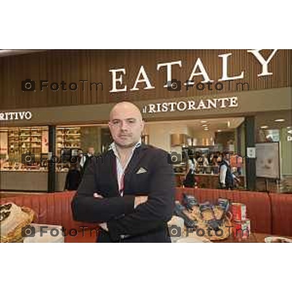 Foto Manzoni Tiziano/LaPresse 15-02-2024 Bergamo Italia- Cronaca Bergamo Aeroporto Orio Al Serio Eataly nuovo ristorante in area partenze Bergamo Aeroporto Orio Al Serio Eataly nuovo ristorante in area partenze Giovanni Sanga Simone Tosato