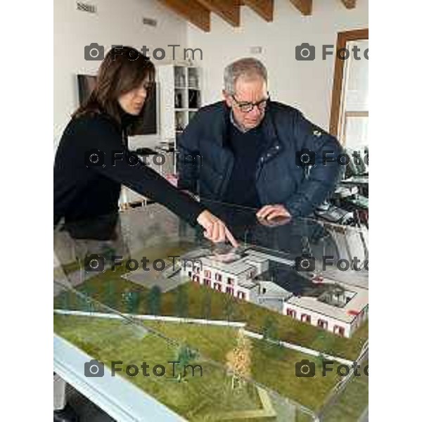 Foto Manzoni Tiziano/LaPresse 18-03-2024 Bergamo Italia- CronacaBergamo Guido Bertolaso in visita alla Casa di leo a Treviolo