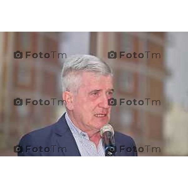 Foto Manzoni Tiziano/LaPresse 1-03-2024 Bergamo Italia- Cronaca Bergamo inaugurazione dei porticati dell\'ex mercato ortofrutticolo riqualificati e INTITOLAZIONE della nuova sala "Mimmo Boninelli" Biblioteca Tiraboschi