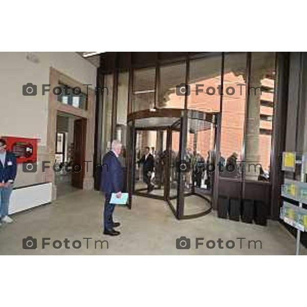 Foto Manzoni Tiziano/LaPresse 1-03-2024 Bergamo Italia- Cronaca Bergamo inaugurazione dei porticati dell\'ex mercato ortofrutticolo riqualificati e INTITOLAZIONE della nuova sala "Mimmo Boninelli" Biblioteca Tiraboschi