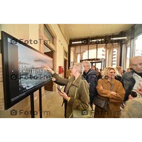 Foto Manzoni Tiziano/LaPresse 1-03-2024 Bergamo Italia- Cronaca Bergamo inaugurazione dei porticati dell\'ex mercato ortofrutticolo riqualificati e INTITOLAZIONE della nuova sala "Mimmo Boninelli" Biblioteca Tiraboschi