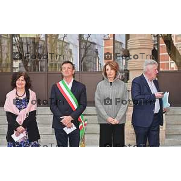 Foto Manzoni Tiziano/LaPresse 1-03-2024 Bergamo Italia- Cronaca Bergamo inaugurazione dei porticati dell\'ex mercato ortofrutticolo riqualificati e INTITOLAZIONE della nuova sala "Mimmo Boninelli" Biblioteca Tiraboschi