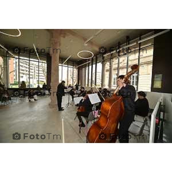 Foto Manzoni Tiziano/LaPresse 1-03-2024 Bergamo Italia- Cronaca Bergamo inaugurazione dei porticati dell\'ex mercato ortofrutticolo riqualificati e INTITOLAZIONE della nuova sala "Mimmo Boninelli" Biblioteca Tiraboschi