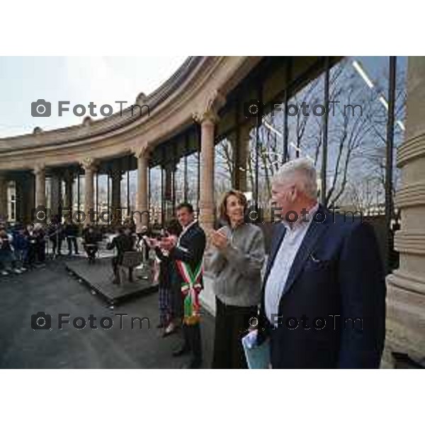 Foto Manzoni Tiziano/LaPresse 1-03-2024 Bergamo Italia- Cronaca Bergamo inaugurazione dei porticati dell\'ex mercato ortofrutticolo riqualificati e INTITOLAZIONE della nuova sala "Mimmo Boninelli" Biblioteca Tiraboschi