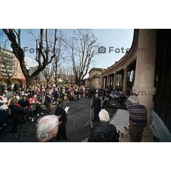 Foto Manzoni Tiziano/LaPresse 1-03-2024 Bergamo Italia- Cronaca Bergamo inaugurazione dei porticati dell\'ex mercato ortofrutticolo riqualificati e INTITOLAZIONE della nuova sala "Mimmo Boninelli" Biblioteca Tiraboschi