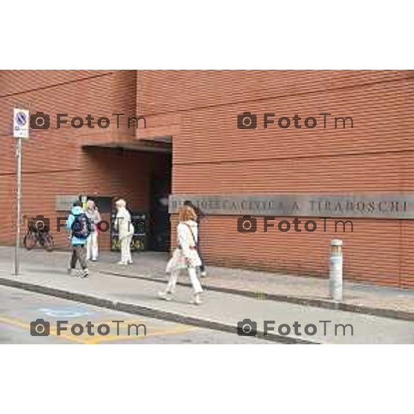 Foto Manzoni Tiziano/LaPresse 1-03-2024 Bergamo Italia- Cronaca Bergamo inaugurazione dei porticati dell\'ex mercato ortofrutticolo riqualificati e INTITOLAZIONE della nuova sala "Mimmo Boninelli" Biblioteca Tiraboschi