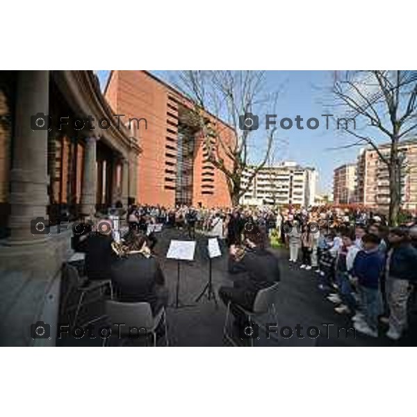 Foto Manzoni Tiziano/LaPresse 1-03-2024 Bergamo Italia- Cronaca Bergamo inaugurazione dei porticati dell\'ex mercato ortofrutticolo riqualificati e INTITOLAZIONE della nuova sala "Mimmo Boninelli" Biblioteca Tiraboschi