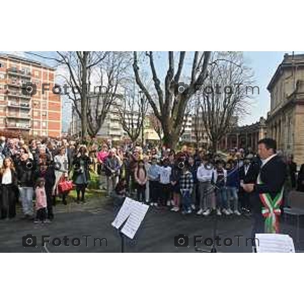 Foto Manzoni Tiziano/LaPresse 1-03-2024 Bergamo Italia- Cronaca Bergamo inaugurazione dei porticati dell\'ex mercato ortofrutticolo riqualificati e INTITOLAZIONE della nuova sala "Mimmo Boninelli" Biblioteca Tiraboschi