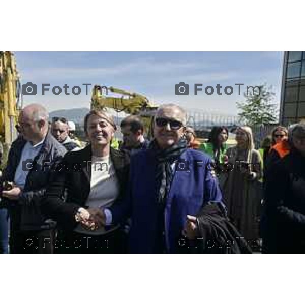 Tiziano Manzoni/LaPresse 19--04- 2024 Bergamo, Italia Cronaca Bergamo cerimonia apertura cantiere terminal est - Aeroporto Milano Orio Al Serio . Bellingardi e Armelia Corti