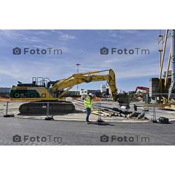 Tiziano Manzoni/LaPresse 19--04- 2024 Bergamo, Italia Cronaca Bergamo cerimonia apertura cantiere terminal est - Aeroporto Milano Orio Al Serio .