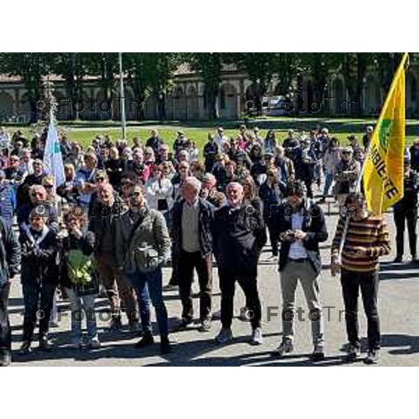 Tiziano Manzoni/LaPresse 20-04- 2024 Bergamo, Italia Cronaca Bergamo Caravaggio Bg abbraccio al santuario contro le logistiche