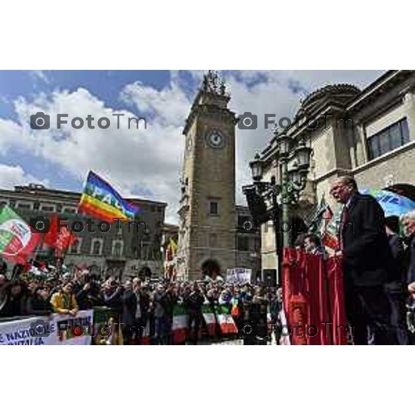 Tiziano Manzoni/LaPresse 2 5--04- 2024 Bergamo, Italia Cronaca Bergamo 25 aprile 2024 festa della liberazione celebrazione e discorsi Bersani