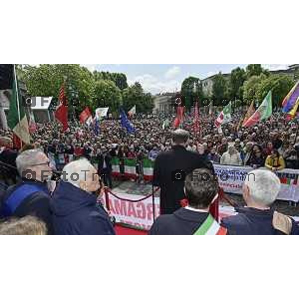 Tiziano Manzoni/LaPresse 2 5--04- 2024 Bergamo, Italia Cronaca Bergamo 25 aprile 2024 festa della liberazione celebrazione e discorsi Bersani